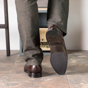 DapperFam Aeron in Dark Brown Men's Italian Leather Full Brogue in #color_