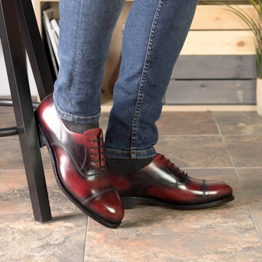 DapperFam Rafael in Burgundy Men's Hand-Painted Patina Oxford in #color_