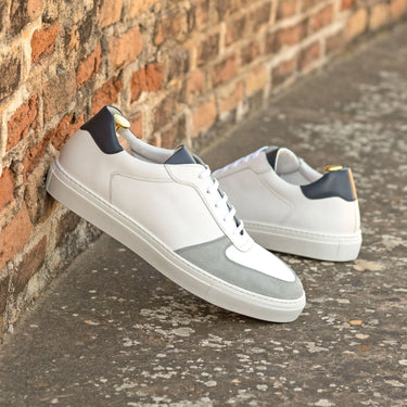 DapperFam Rivale in Light Grey Men's Italian Suede Trainer in #color_