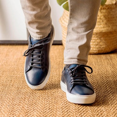 DapperFam Rivale in Navy Men's Italian Leather Trainer in #color_