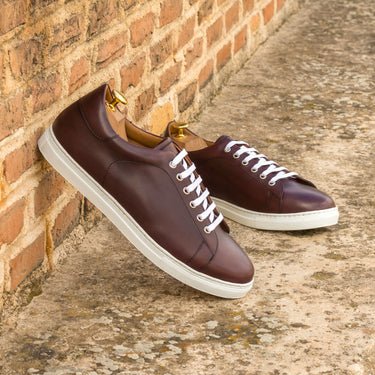 DapperFam Rivale in Burgundy Men's Italian Leather Trainer in #color_